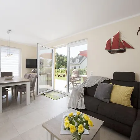 Kuestensegler Holiday home *